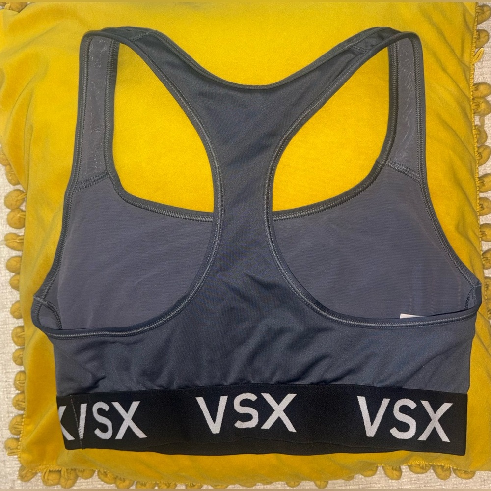 Victoria’s Secret VSX Gray Sports Bra Rainbow Logo Racerback Medium Gym Athletic - Picture 2 of 6